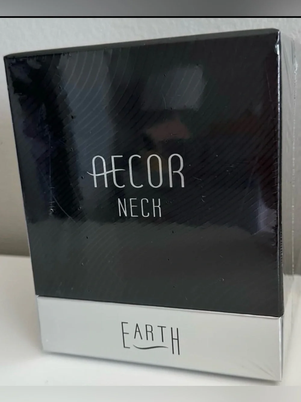 New Sealed in Box Aecor Neck Anti Aging Neck Toning Device